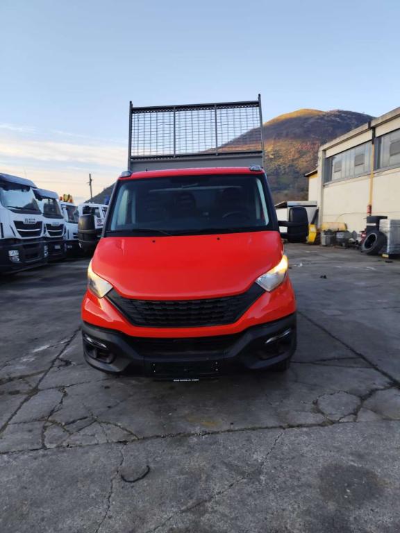 Iveco DAILY 35-120 Photo 4