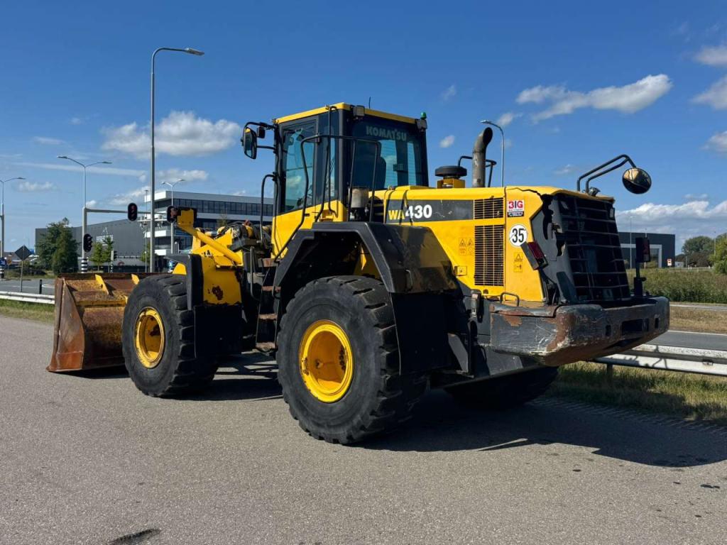 Komatsu WA430-6 Photo 3