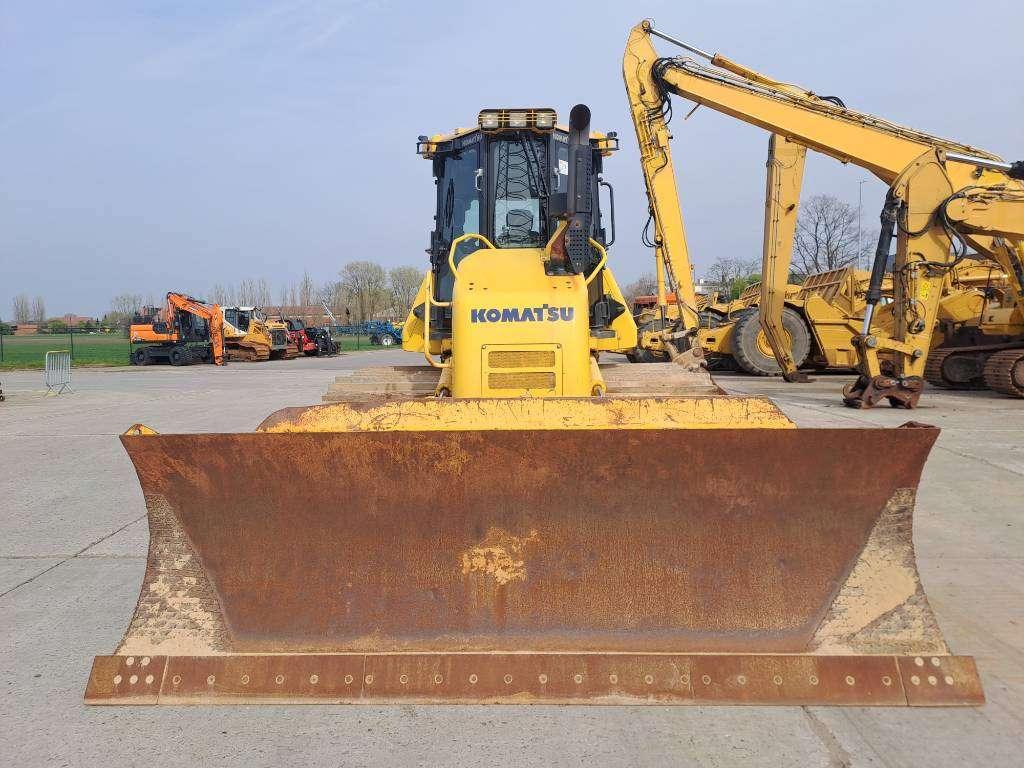 Komatsu D 61 PXi-24 Photo 7