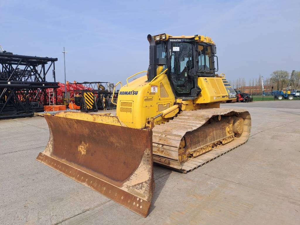 Komatsu D 61 PXi-24 Photo 8