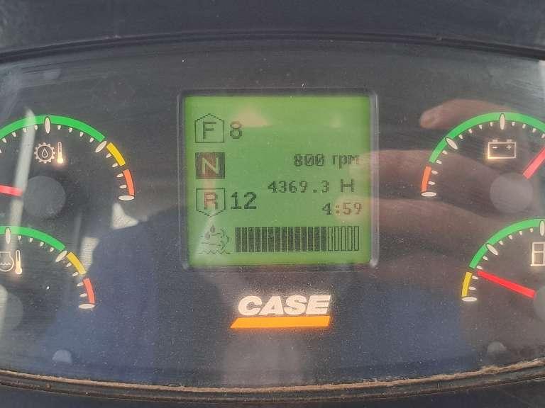 Case 1650M Photo 13