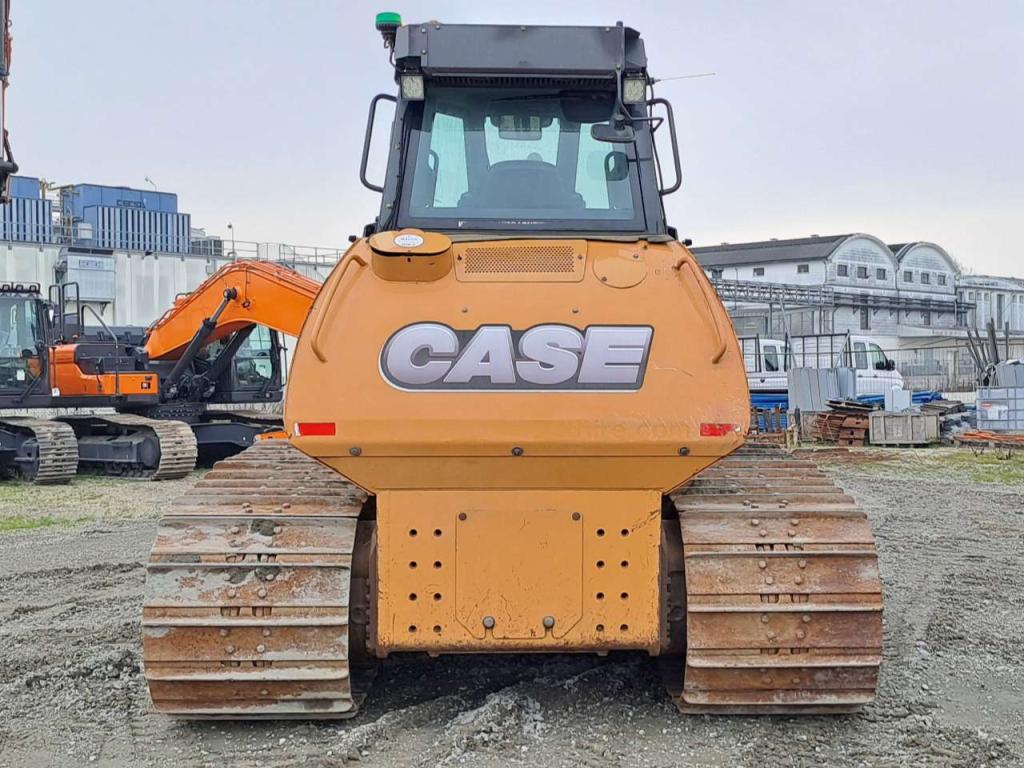 Case 1650M Photo 4