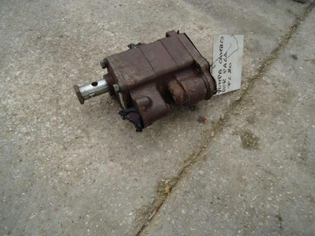 Transmission hydraulic pump for Fiat Allis FL20 Photo 1