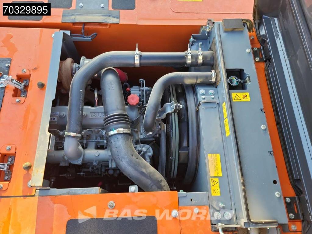 Hitachi ZX220 LC-5G Photo 18