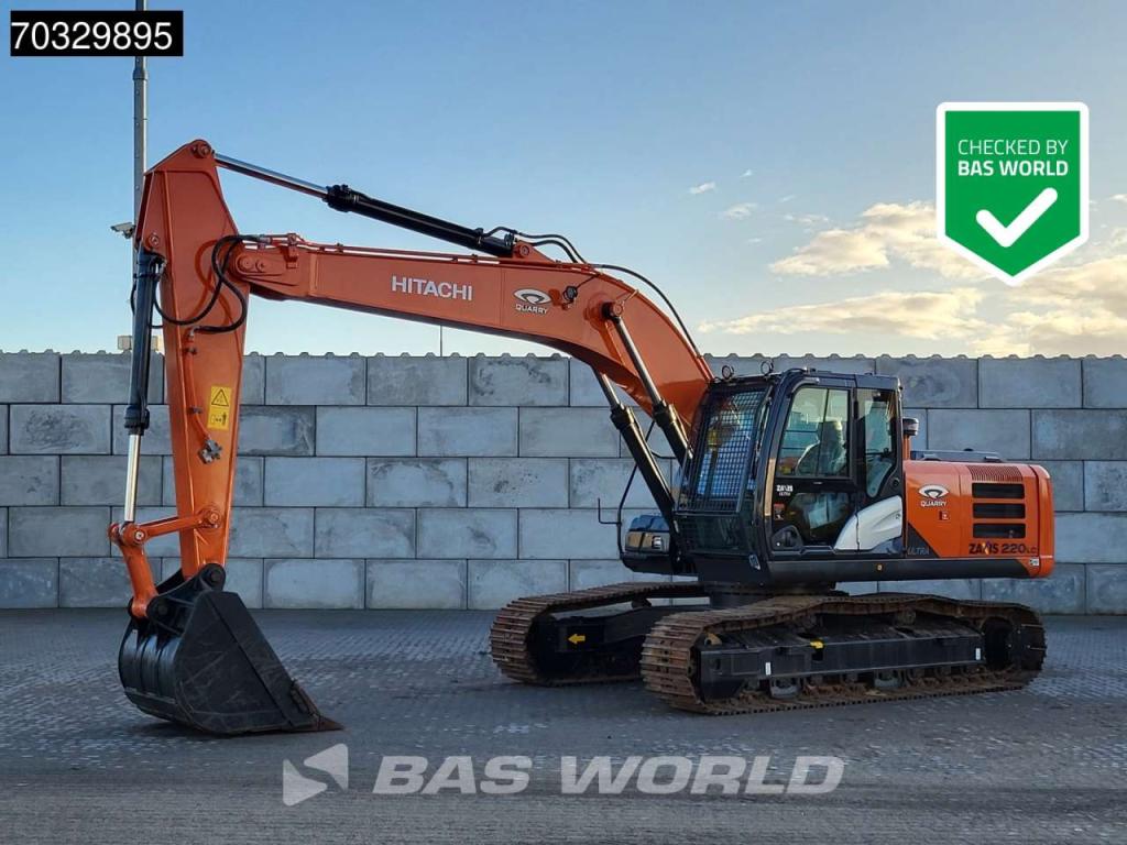 Hitachi ZX220 LC-5G Photo 2