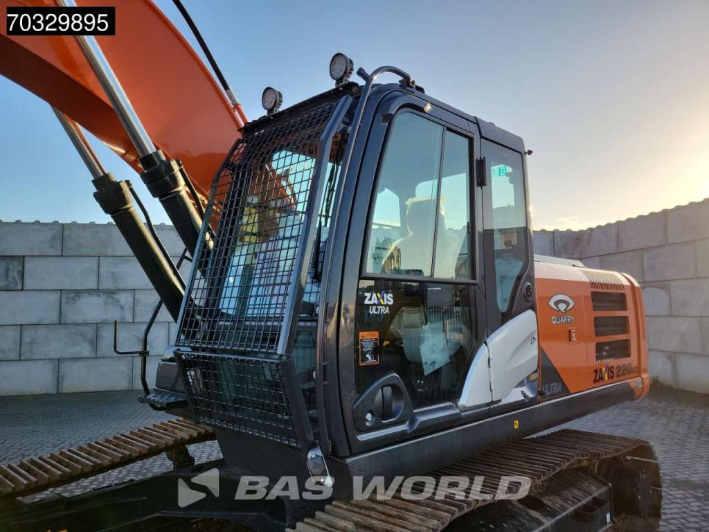 Hitachi ZX220 LC-5G Photo 27
