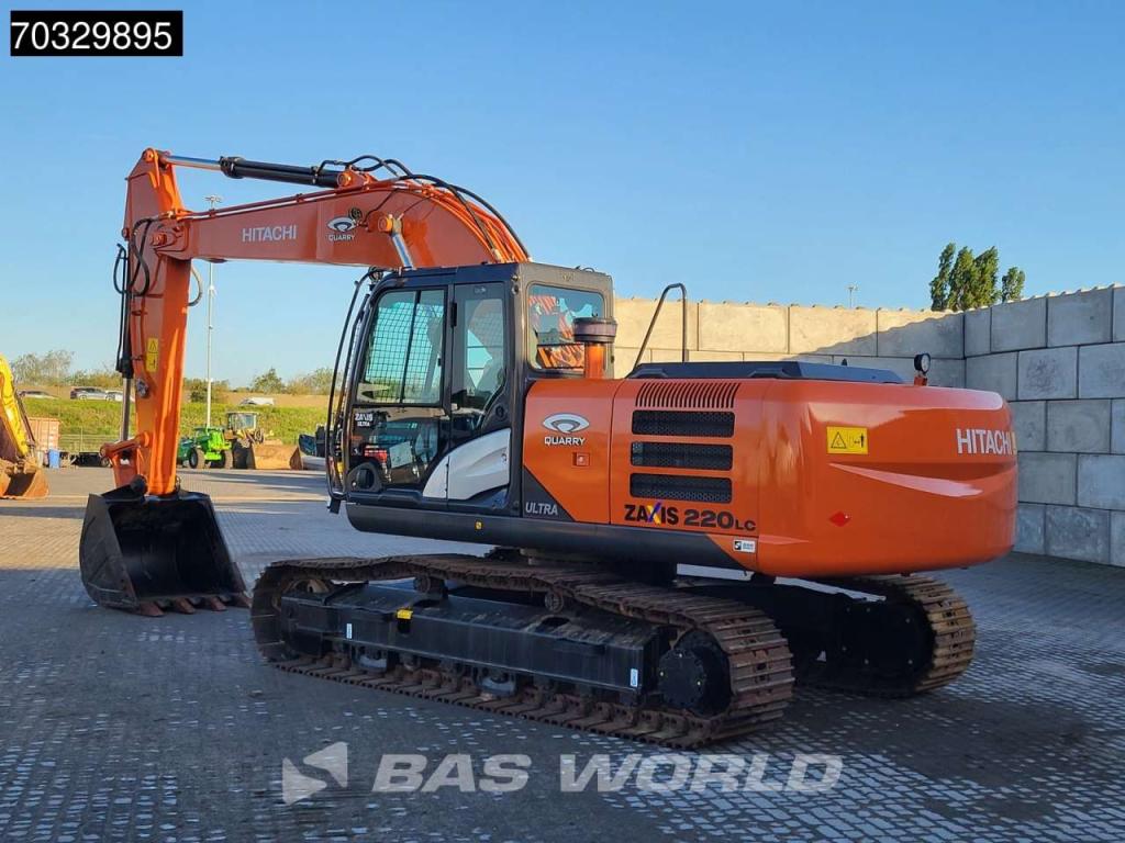 Hitachi ZX220 LC-5G Photo 3