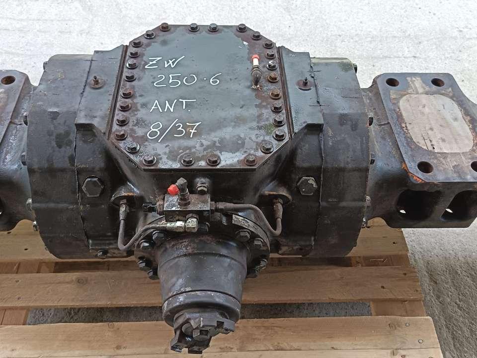 Front axle for Hitachi ZW 250 Photo 3