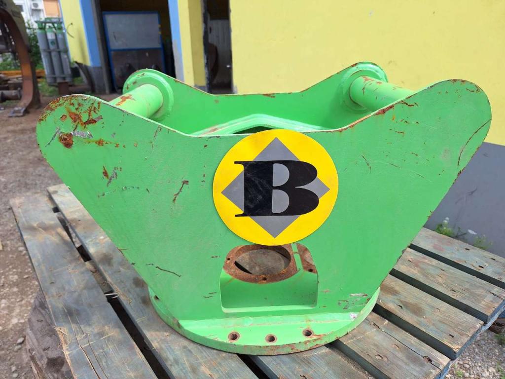 S60 for BGS04 hydraulic grab Attachment plate Photo 5