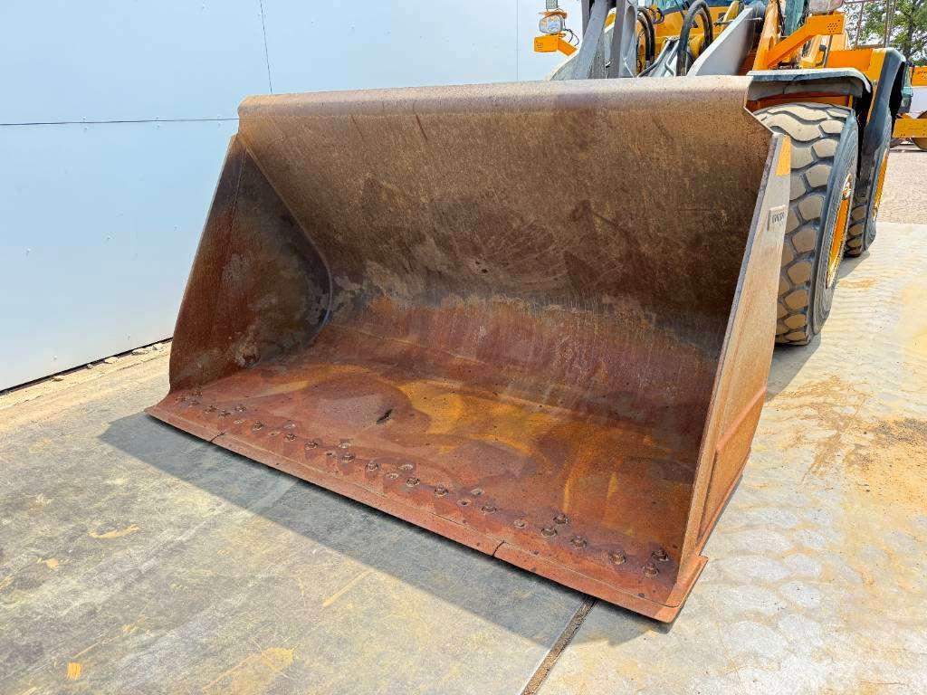 Volvo L180H - Automatic Greasing / Camera Photo 18