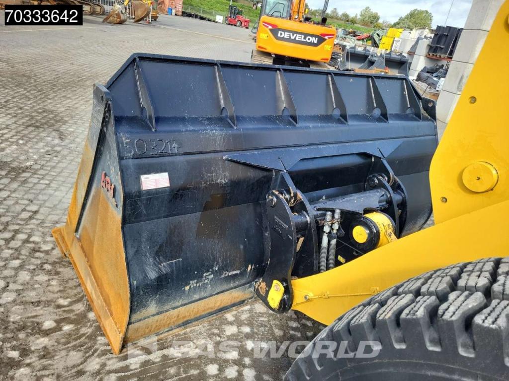 Caterpillar 950 M Quick Coupler Photo 14