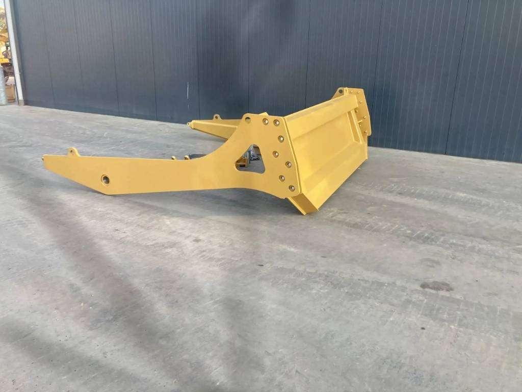 Rear hatch for Caterpillar 730 NG Photo 2