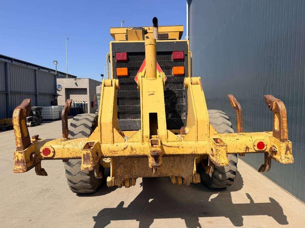 Caterpillar 140H Photo 10