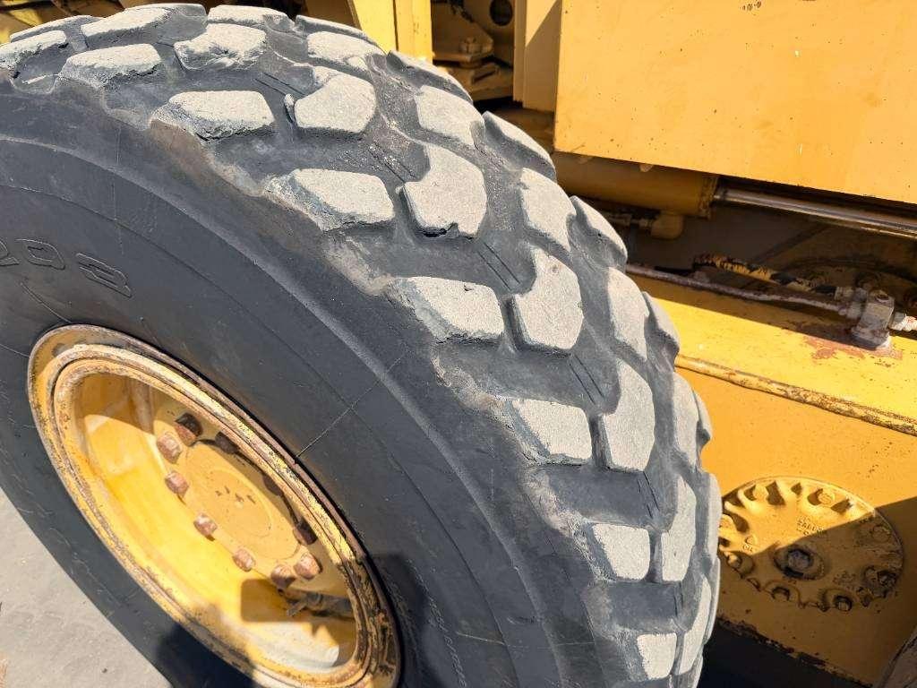 Caterpillar 140H Photo 22