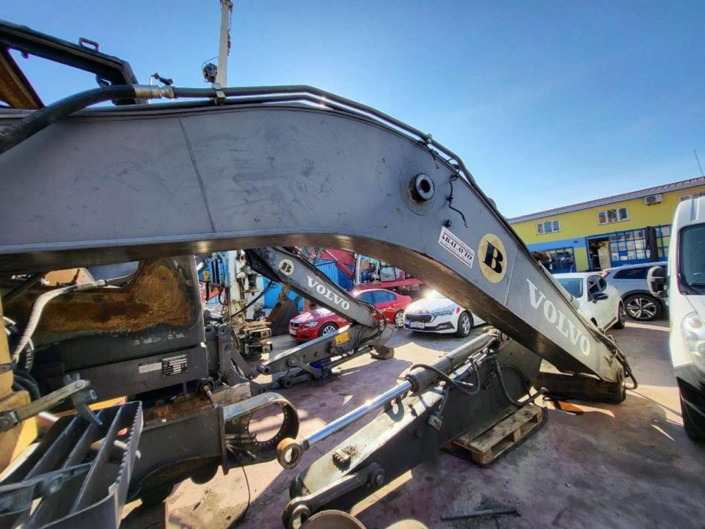 Volvo boom arm 14606854 for Volvo EC210B, EC210C Photo 4