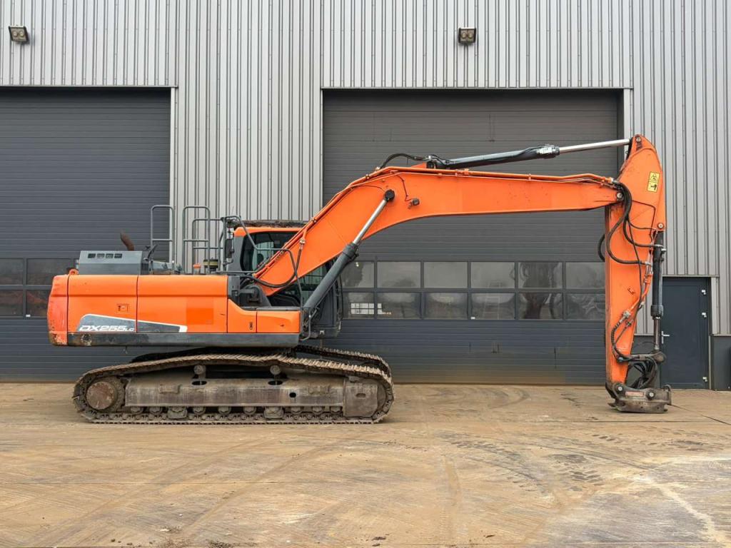 Doosan DX255LC-5 Photo 6