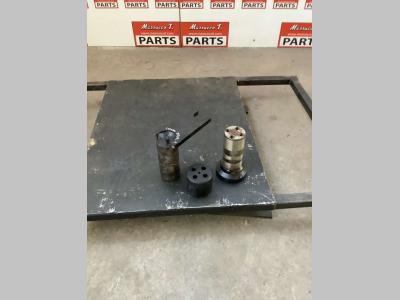 Articulated joint for Hitachi Zw250-6 sold by Massucco T. Srl Area Ricambi