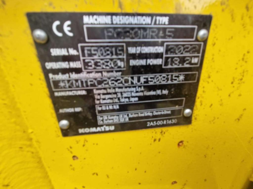 Komatsu PC30MR-5 Photo 2