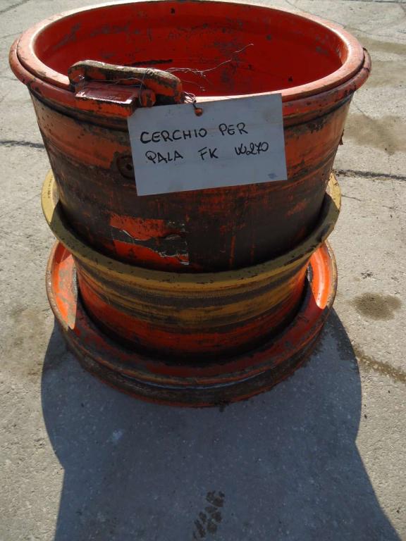 Rim for Fiat Kobelco W270 Photo 1