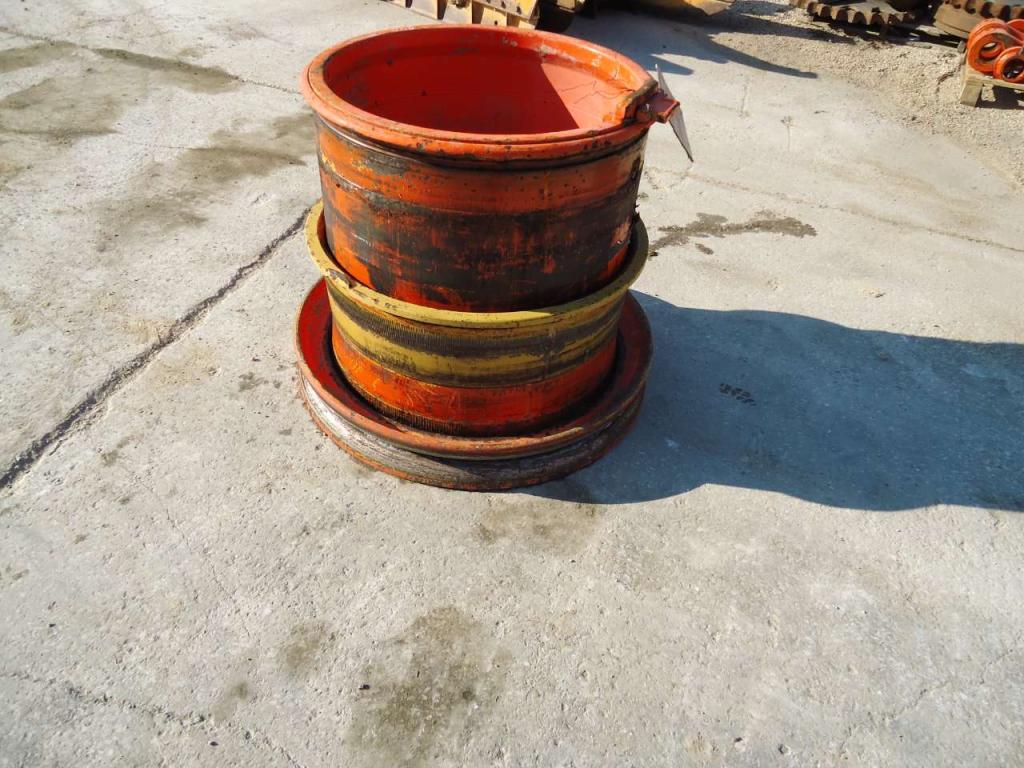 Rim for Fiat Kobelco W270 Photo 2