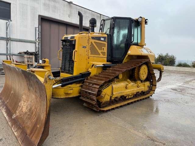 Caterpillar D6NXL Photo 1