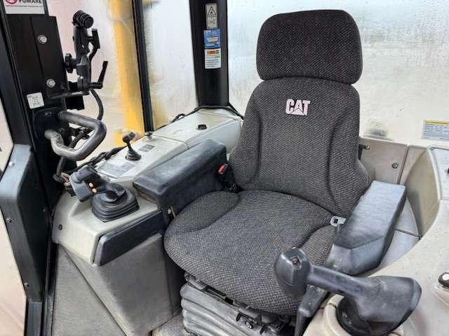 Caterpillar D6NXL Photo 13