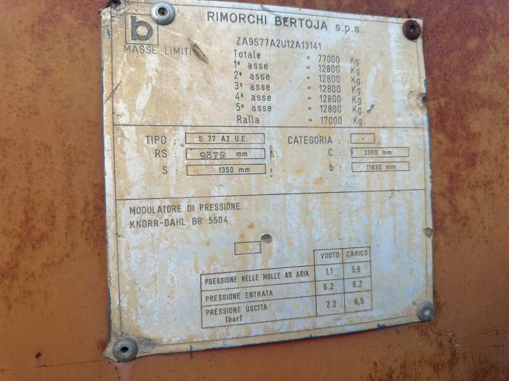 Bertoja Flatbed semi-trailer Photo 12