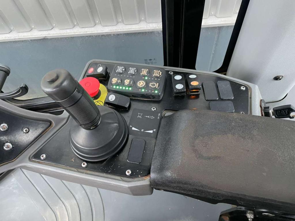 Caterpillar CS66 B Photo 21