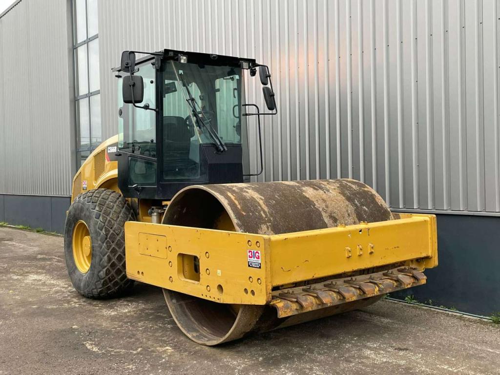 Caterpillar CS66 B Photo 7