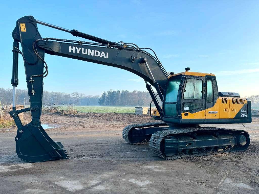 Hyundai R215 Excellent Condition / Low Hours Photo 2