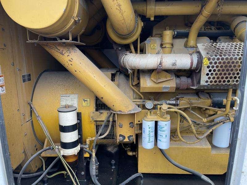 Caterpillar 900 F Photo 4