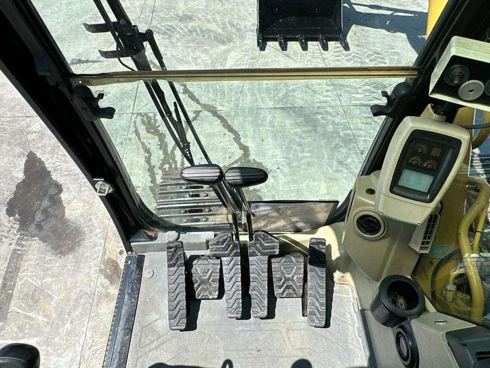 Caterpillar 319C Photo 18
