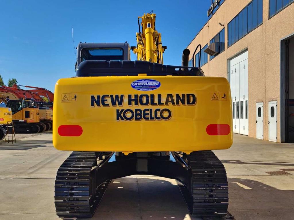 New Holland E 215 B Photo 4