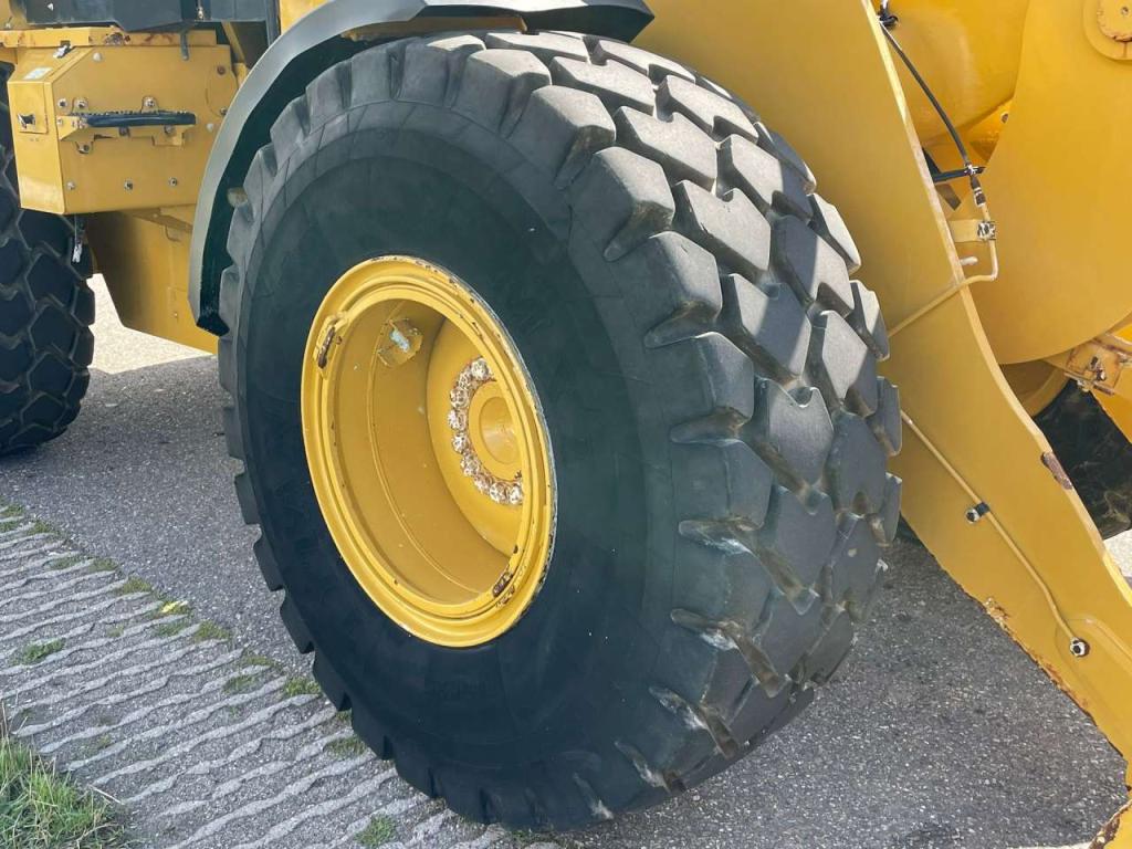 Caterpillar 926M Photo 11