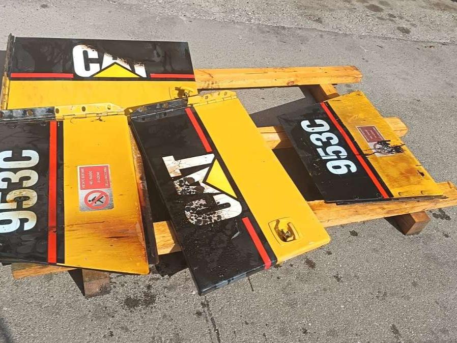 Hood and body panel for Caterpillar 953 C Photo 1