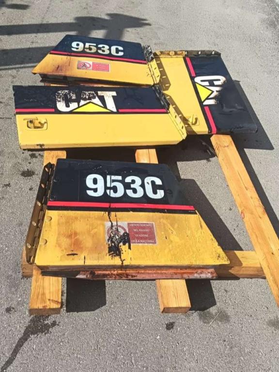 Hood and body panel for Caterpillar 953 C Photo 3