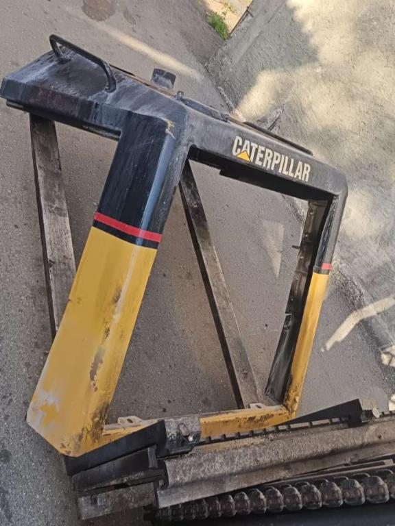 Hood and body panel for Caterpillar 953 C Photo 5
