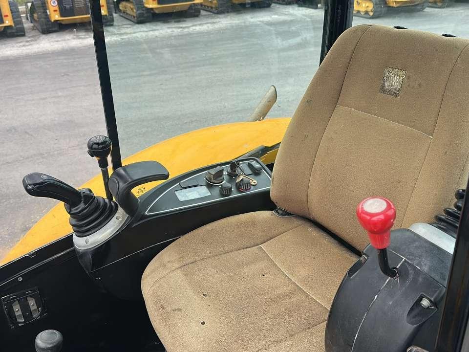 JCB 8045 Photo 6