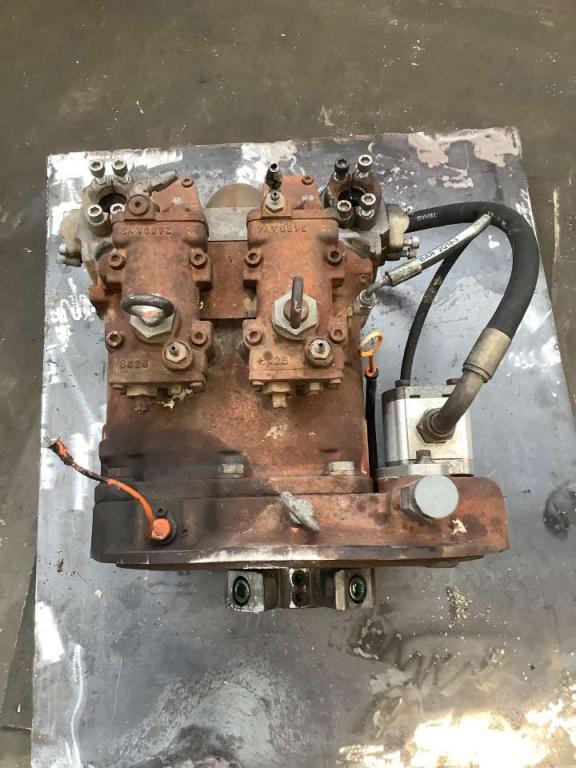 Hydraulic pump for Fiat Hitachi EX 235 Photo 4