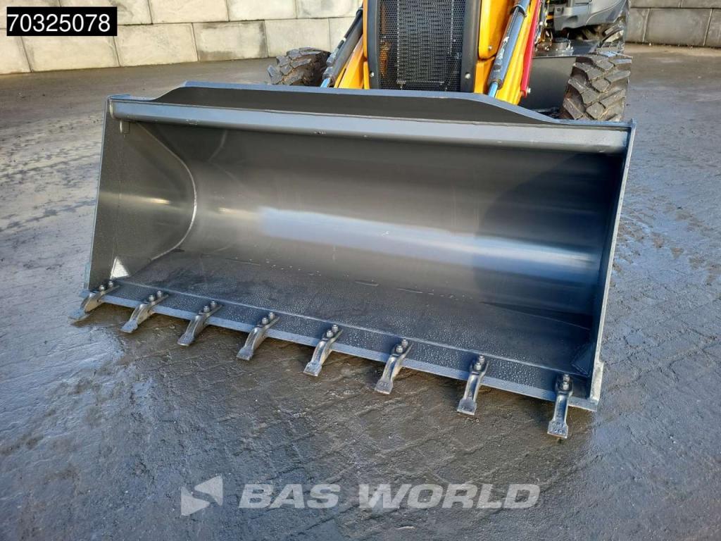 Case 851 NX A/C - 4WD - Central Pivot Photo 27