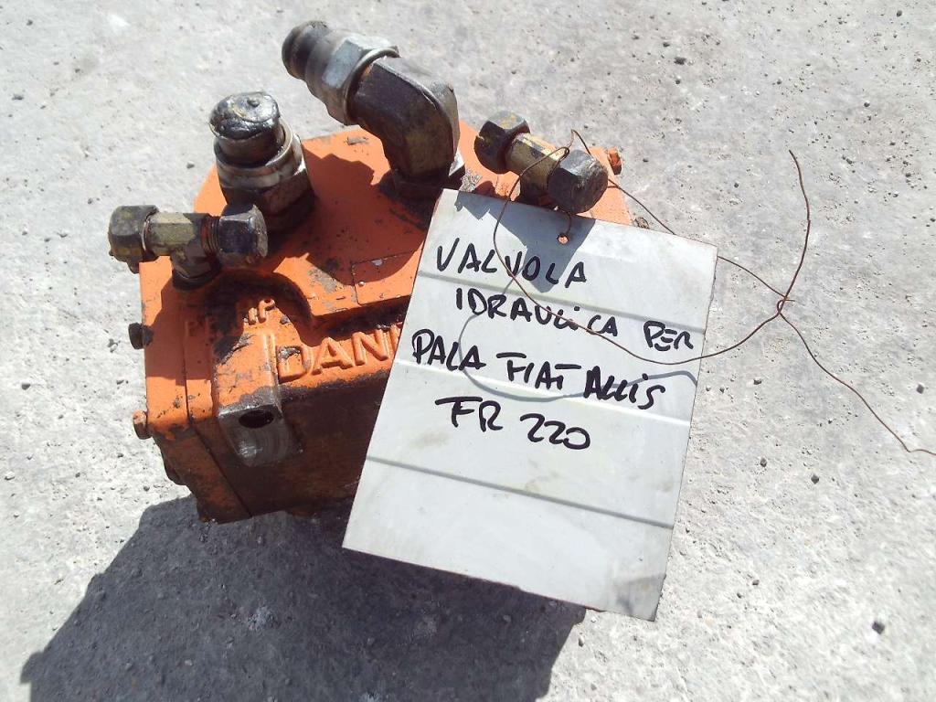 Hydraulic valve for Fiat Allis FR220 Photo 4