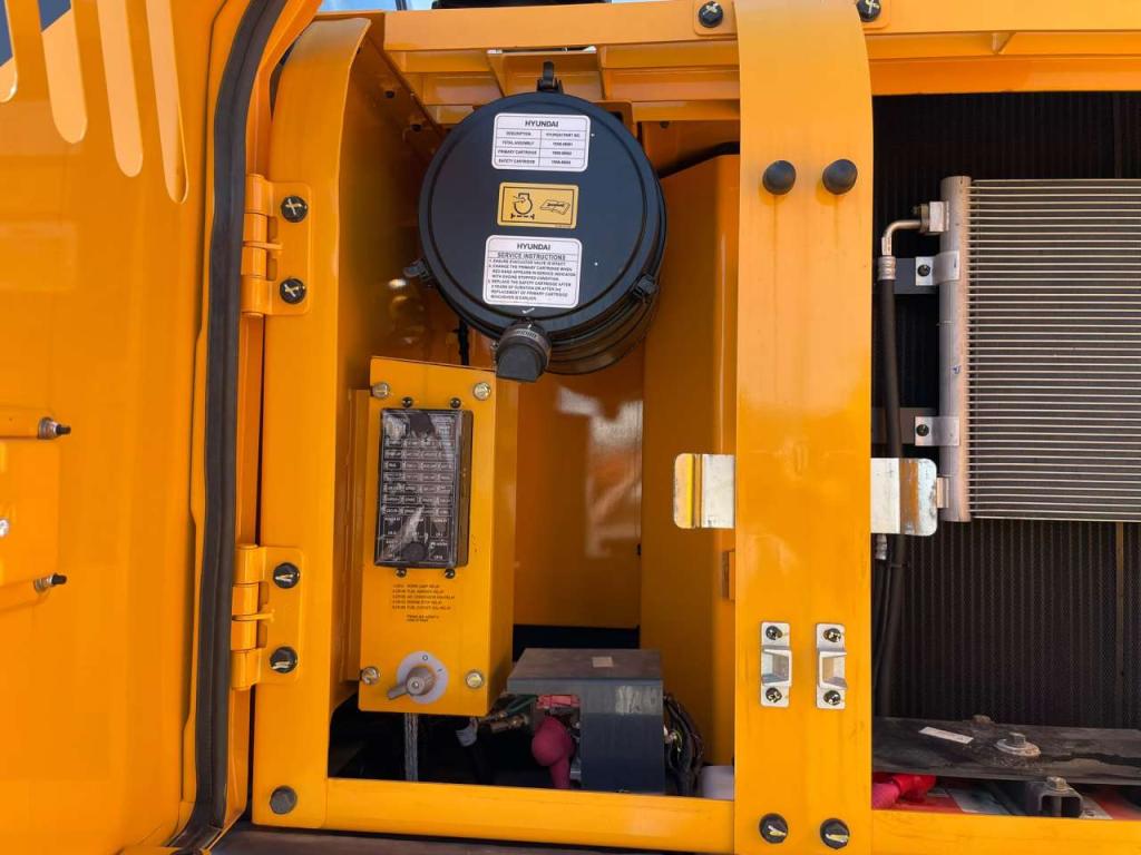 Hyundai R215L Photo 27