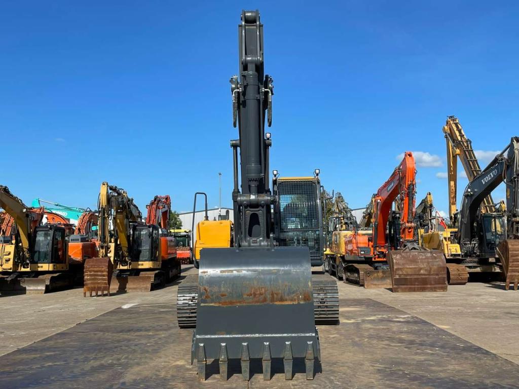 Hyundai R215L Photo 8