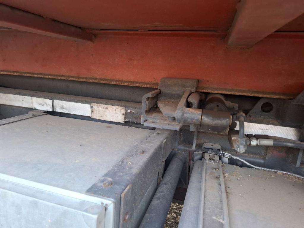 Iveco EUROTECH MP190E30 6X2 Photo 7