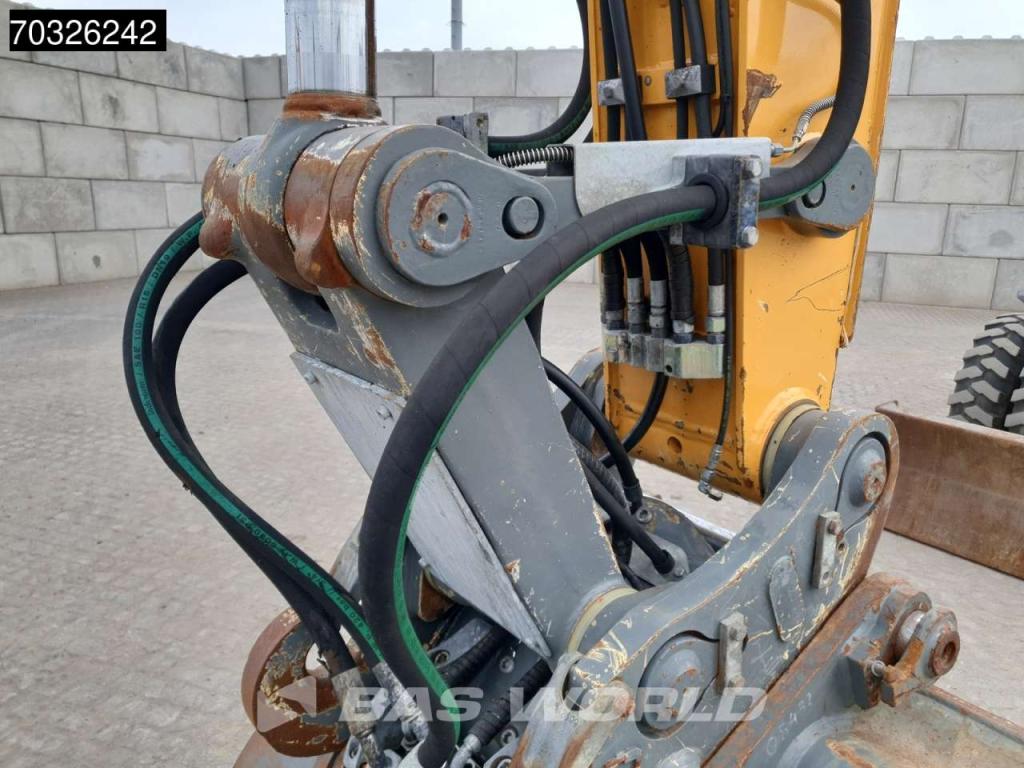 Liebherr A920 Photo 14