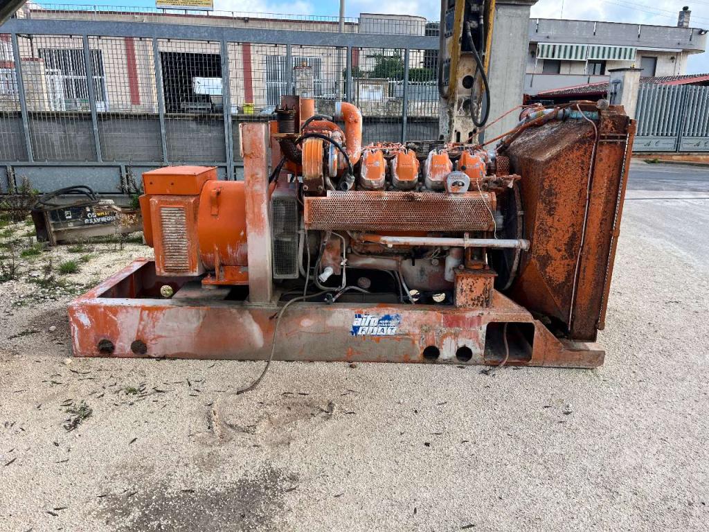 Iveco Power generator Photo 1