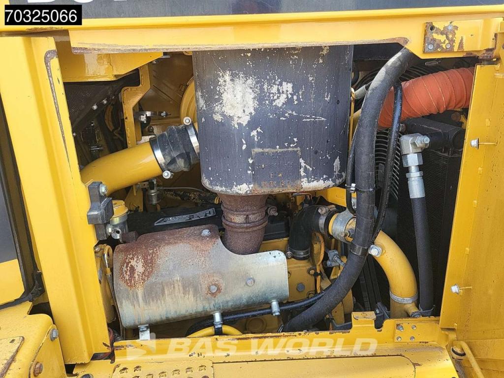 Caterpillar D6 T LGP Photo 16