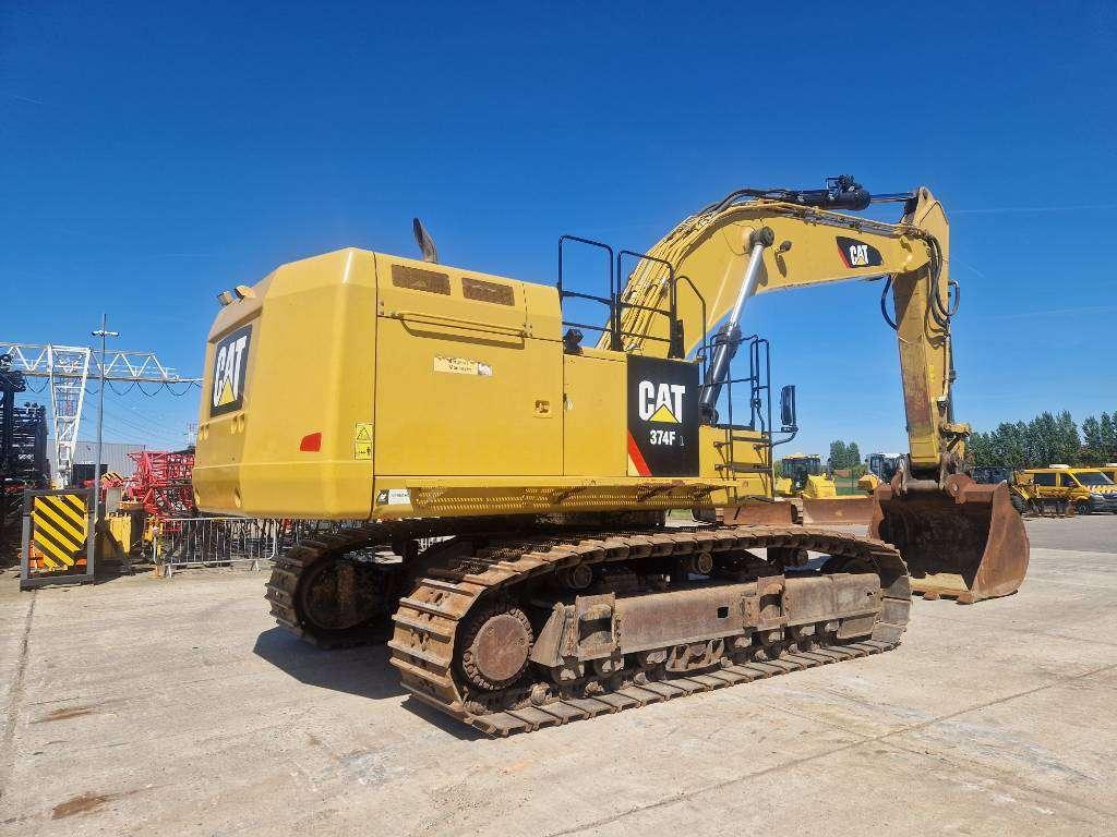 Caterpillar 374FL Photo 9
