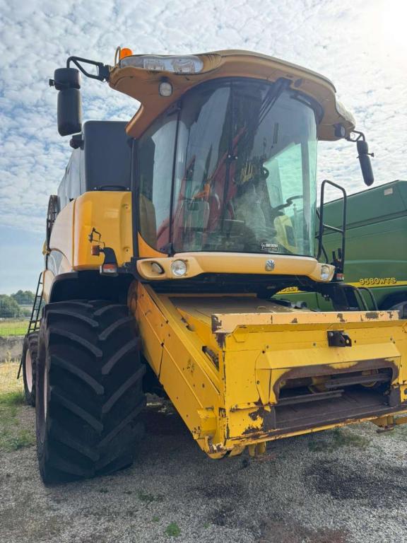 New Holland CX760 Photo 5