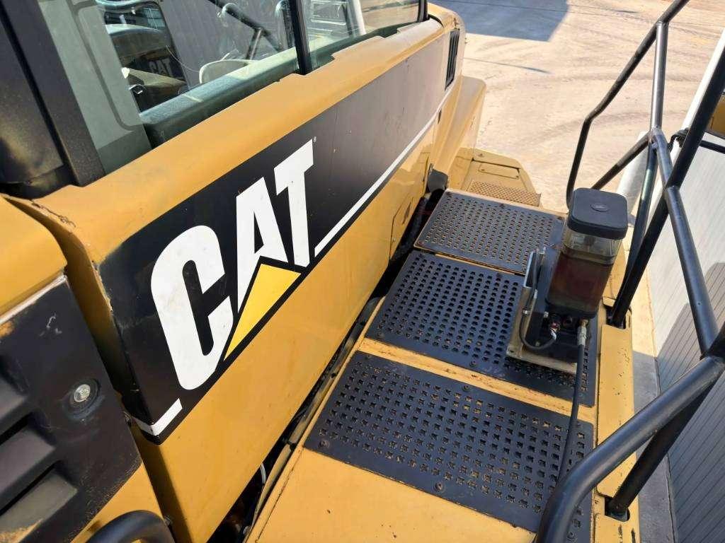 Caterpillar 735 Photo 20